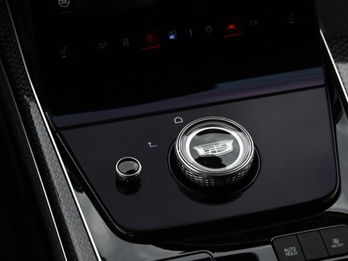 Used 2026 Cadillac Escalade V w/ LPO, ONYX Package AWD/4WD image 25