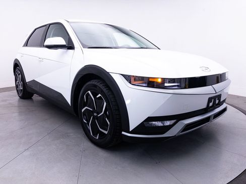 Used 2024 Hyundai Ioniq 5 SEL RWD image 11