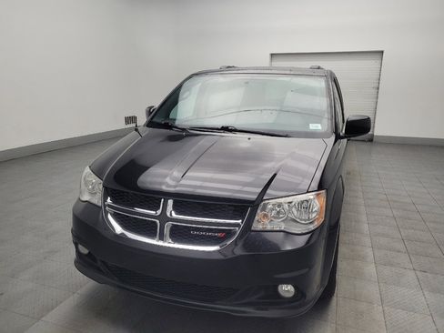 Used 2017 Dodge Grand Caravan SXT image 15