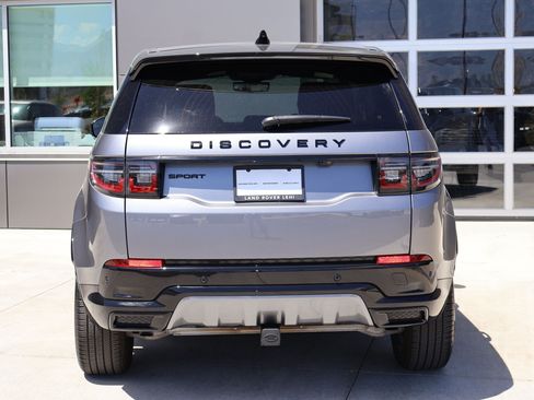 Used 2025 Land Rover Discovery Sport Dynamic SE AWD/4WD image 9