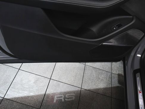 Used 2023 Audi RS Q8 w/ Black Optic Package image 12