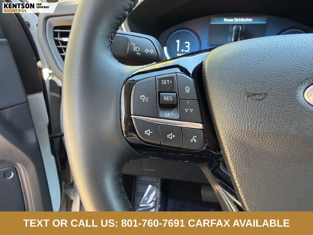 Used 2025 Ford Escape Platinum AWD/4WD image 17
