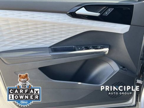 Used 2024 Volkswagen Taos S image 12