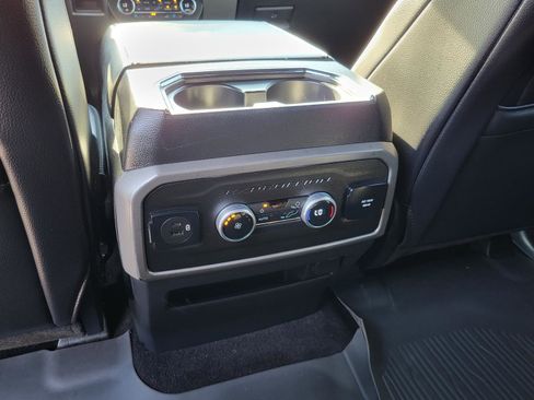 Used 2021 Ford Expedition XLT image 15