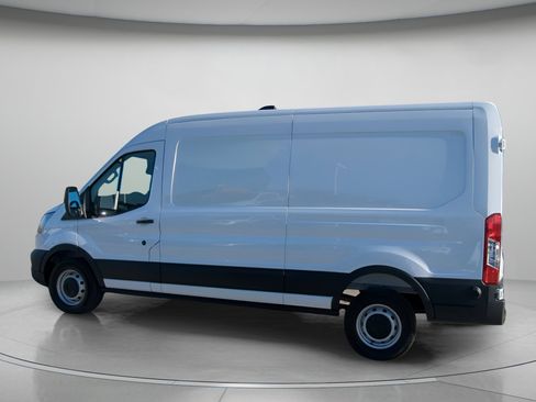 New 2026 Ford Transit 250 148 Medium Roof image 18