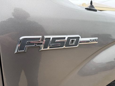 Used 2011 Ford F150 XLT w/ XLT Chrome Pkg AWD/4WD image 9
