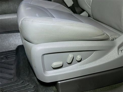 Used 2017 Chevrolet Silverado 1500 LTZ Z71 image 16