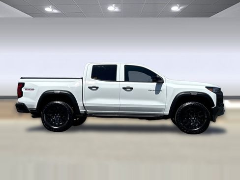 Used 2026 Chevrolet Colorado Trail Boss AWD/4WD image 7