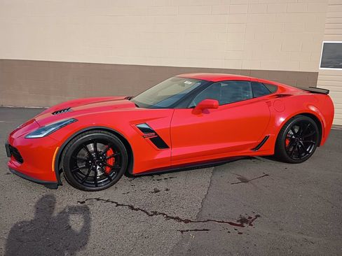 Used 2017 Chevrolet Corvette Grand Sport RWD image 9