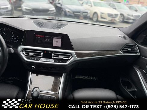 Used 2020 BMW 330i xDrive Sedan w/ Driving Assistance Package AWD/4WD image 26