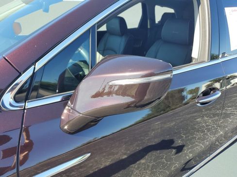 Used 2021 Buick Enclave Avenir w/ Avenir Technology Package AWD/4WD image 27