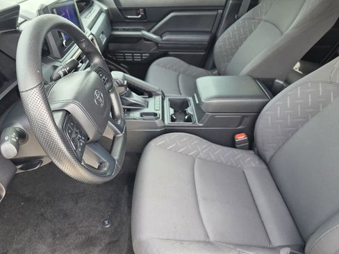 Used 2024 Toyota Tacoma TRD Off-Road AWD/4WD image 10