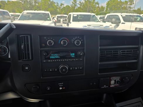 New 2026 GMC Savana 2500 w/ Driver Convenience Package RWD image 27