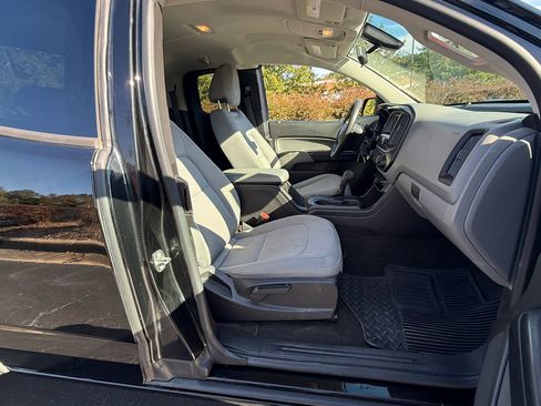 Used 2016 GMC Canyon W/T w/ Convenience Package image 14