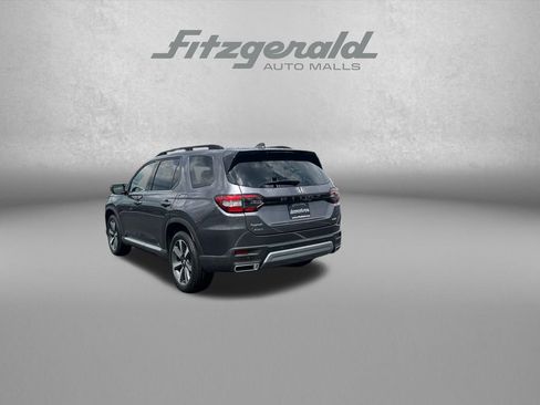 Used 2023 Honda Pilot Elite image 5