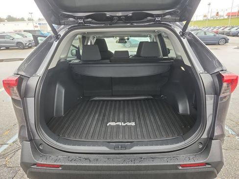 Used 2024 Toyota RAV4 XLE image 22