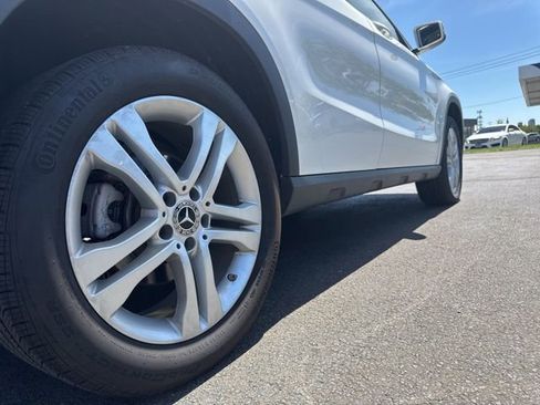 Used 2020 Mercedes-Benz GLA 250 4MATIC image 22