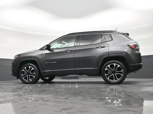 Used 2023 Jeep Compass Limited AWD/4WD image 21