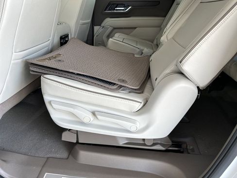 New 2026 GMC Yukon XL Denali image 32