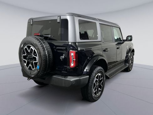 New 2025 Ford Bronco Outer Banks image 7