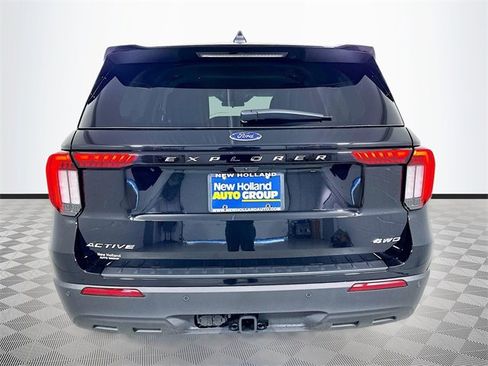 New 2026 Ford Explorer Active image 5