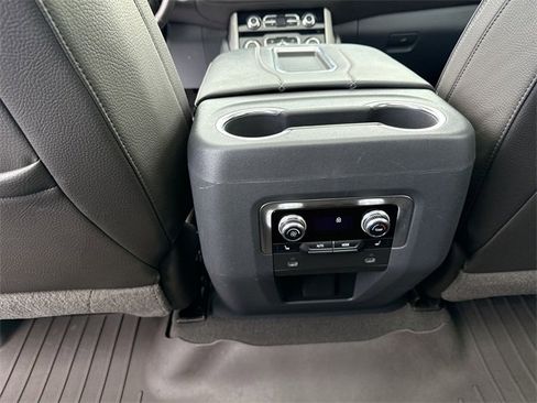 Certified 2021 GMC Yukon Denali w/ Denali Premium Package image 22