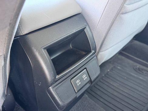 Used 2019 Subaru Outback 2.5i Premium w/ Popular Package #2 AWD/4WD image 15