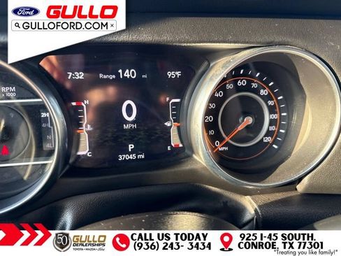 Used 2022 Jeep Gladiator Overland w/ Popular Equipment Package AWD/4WD image 9