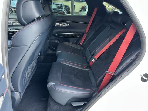 Used 2022 Genesis GV70 3.5T Sport w/ Sport Prestige Package AWD/4WD image 17