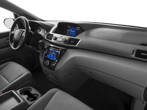 Used 2016 Honda Odyssey SE image 13