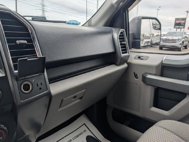 Used 2017 Ford F150 XLT w/ Equipment Group 302A Luxury AWD/4WD image 30