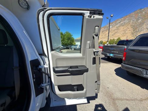 Used 2019 Ford F350 XL w/ Camper Package image 20