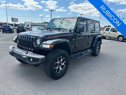 Used 2023 Jeep Wrangler Unlimited Rubicon w/ Cold Weather Group AWD/4WD image 3