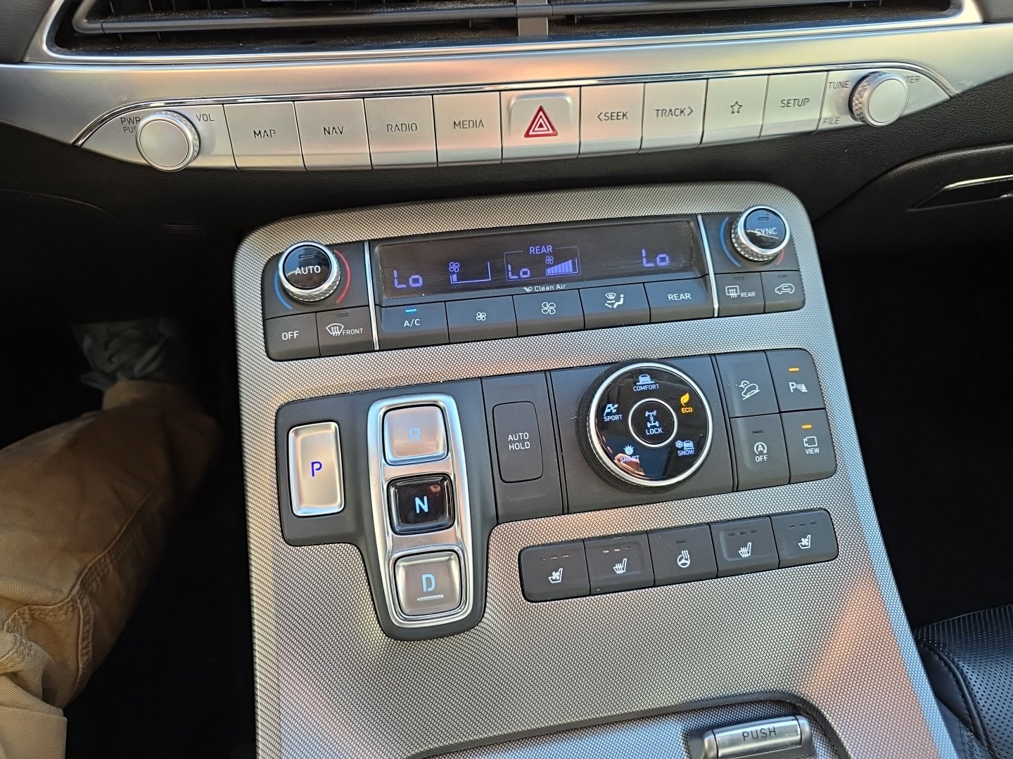 Used 2020 Hyundai Palisade Limited AWD/4WD image 16