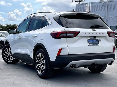 Used 2025 Ford Escape SE w/ PHEV Premium Package FWD image 4