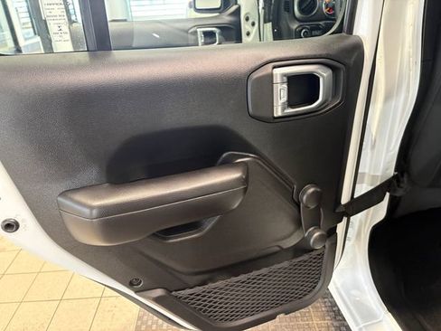 Used 2021 Jeep Wrangler Unlimited Sport AWD/4WD image 23