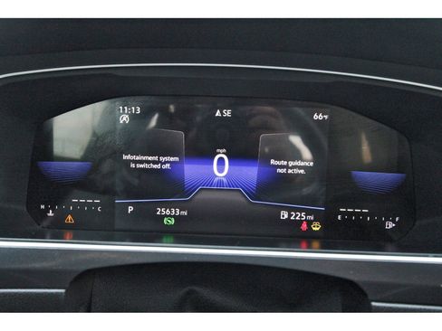 Used 2023 Volkswagen Tiguan SE image 18