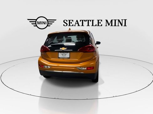 Used 2017 Chevrolet Bolt LT FWD image 10