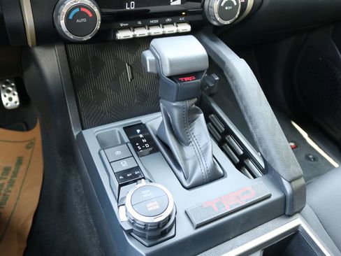 Used 2025 Toyota Tacoma TRD Sport AWD/4WD image 22