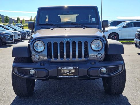 Used 2016 Jeep Wrangler Unlimited Sport AWD/4WD image 8