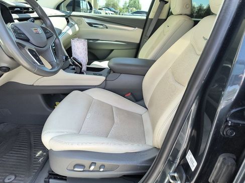 Used 2019 Cadillac XT5 Luxury FWD image 3
