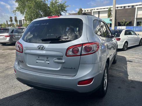 Used 2011 Hyundai Santa Fe GLS image 5