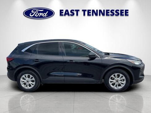 Used 2024 Ford Escape Active w/ Tech Pack #1 FWD image 2