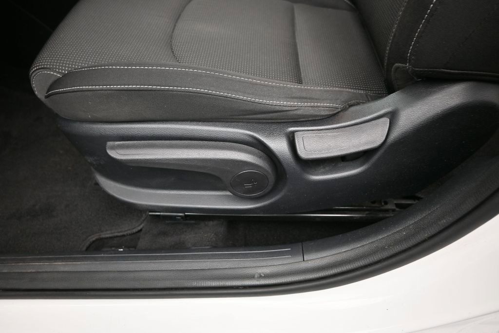 Used 2021 Kia Forte LXS FWD image 13