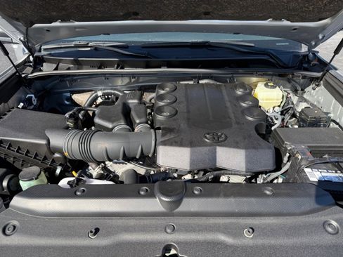 Used 2022 Toyota 4Runner SR5 Premium image 37