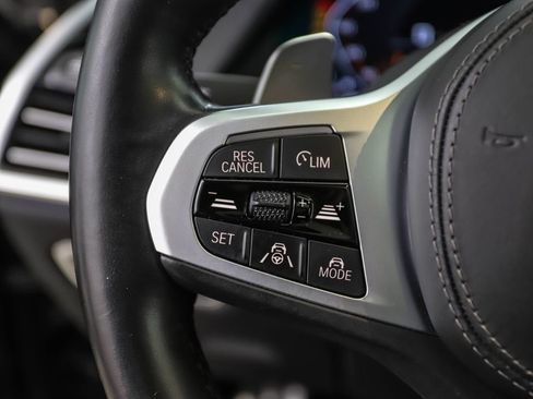 Used 2021 BMW X5 M50i w/ Executive Package image 12