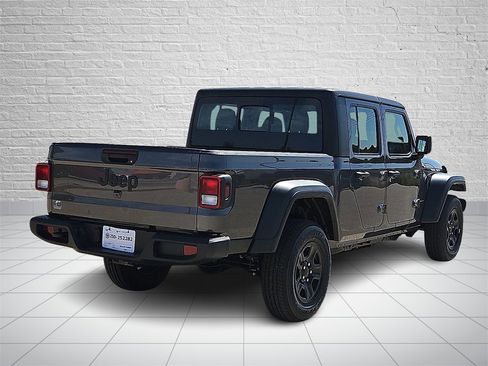 New 2025 Jeep Gladiator Sport image 4
