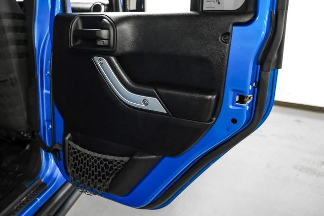 Used 2016 Jeep Wrangler Unlimited Rubicon AWD/4WD image 35