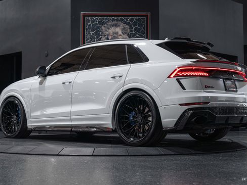 Used 2022 Audi RS Q8 w/ Carbon Optic Package AWD/4WD image 22