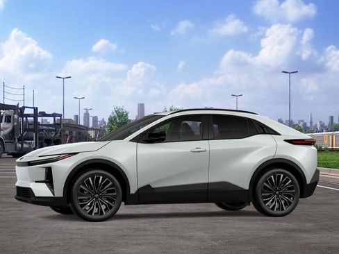 New 2026 Toyota C-HR AWD/4WD image 5